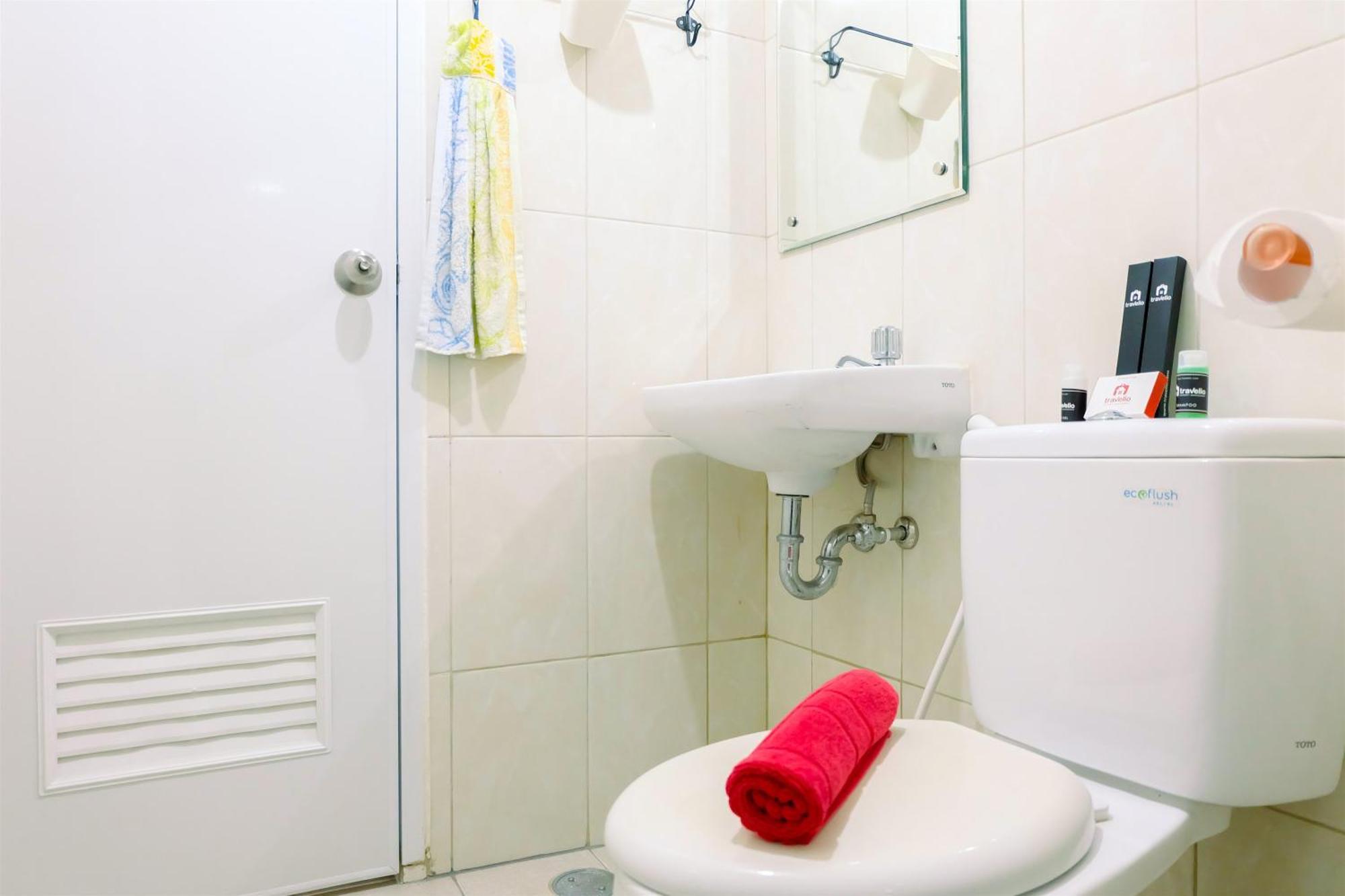 Enjoyable 2br At Springlake Summarecon By Travelio